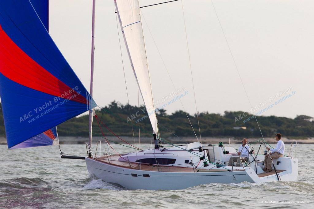 J-Boats - J-Composites J 122 E: reaching with gennaker